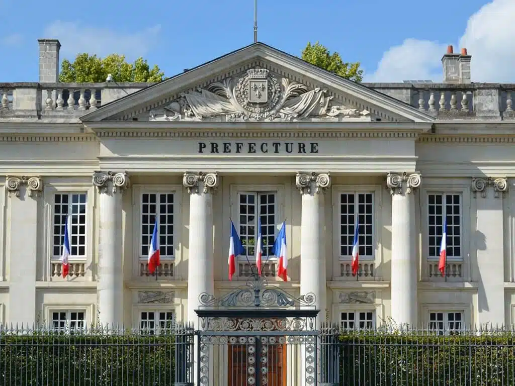 Avocat rendez-vous préfecture - avocat Paris région parisienne Théo Clerc